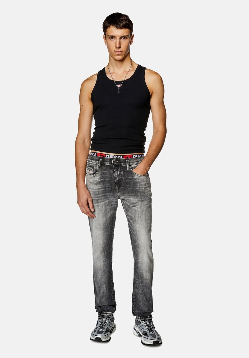 Diesel Straight leg jeans zwart Diesel Straight leg jeans zwart