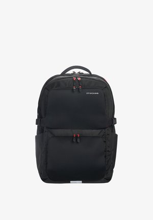 Zaino nero Tucano con numerosi scomparti con cerniera, tasche laterali e manico superiore imbottito per il trasporto.