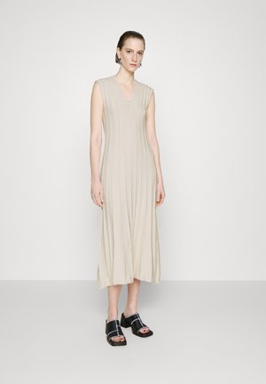 House of Dagmar WIDE DRESS - Φόρεμα-πουλόβερ - ivory