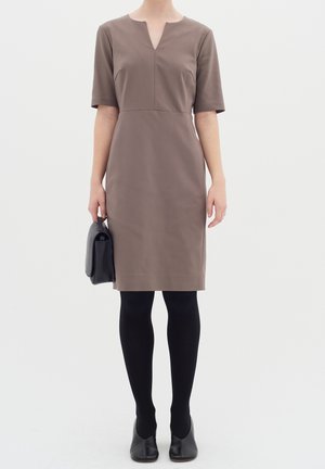 InWear, Robe fourreau - grey