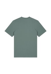 T-shirt à col rond à manches courtes en vert doux. Fabriqué en tissu doux, il présente une coupe décontractée et un design simple sans logos ni motifs visibles.