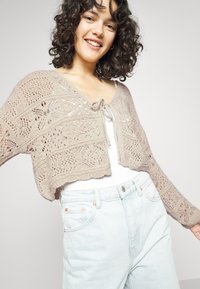 Only - Onlbeach Life 7/8 Tie Cardigan Knt - 4032191 Pumice Stone main image 1