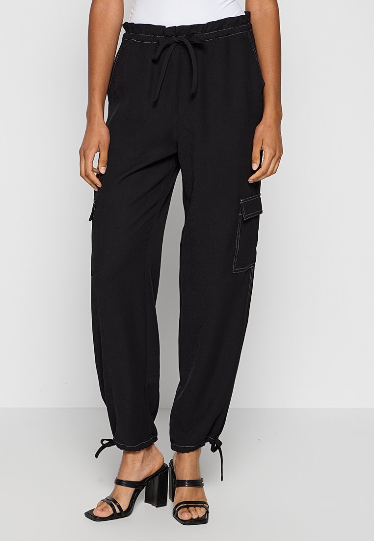 Minus Cargobroek zwart Minus Cargobroek zwart