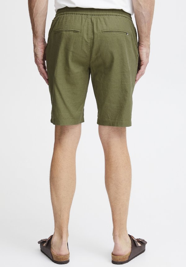 FQHENRY LINEN MIX - Shorts - olivine2