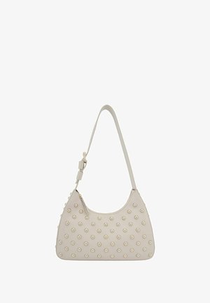 Sac épaule beige clair avec une finition en cuir lisse, orné d'un motif de clous circulaires et d'une seule bandoulière.