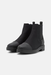 Even&Odd Wide Fit Botki na platformie