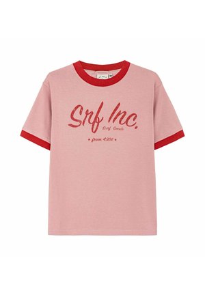 - T-shirt z nadrukiem