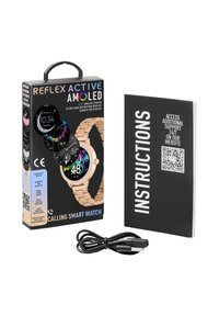 Confezione di smartwatch con un orologio in tono oro, display AMOLED da 1,1", guida dell'utente e cavo di ricarica. Il testo mette in evidenza le caratteristiche e il supporto.
