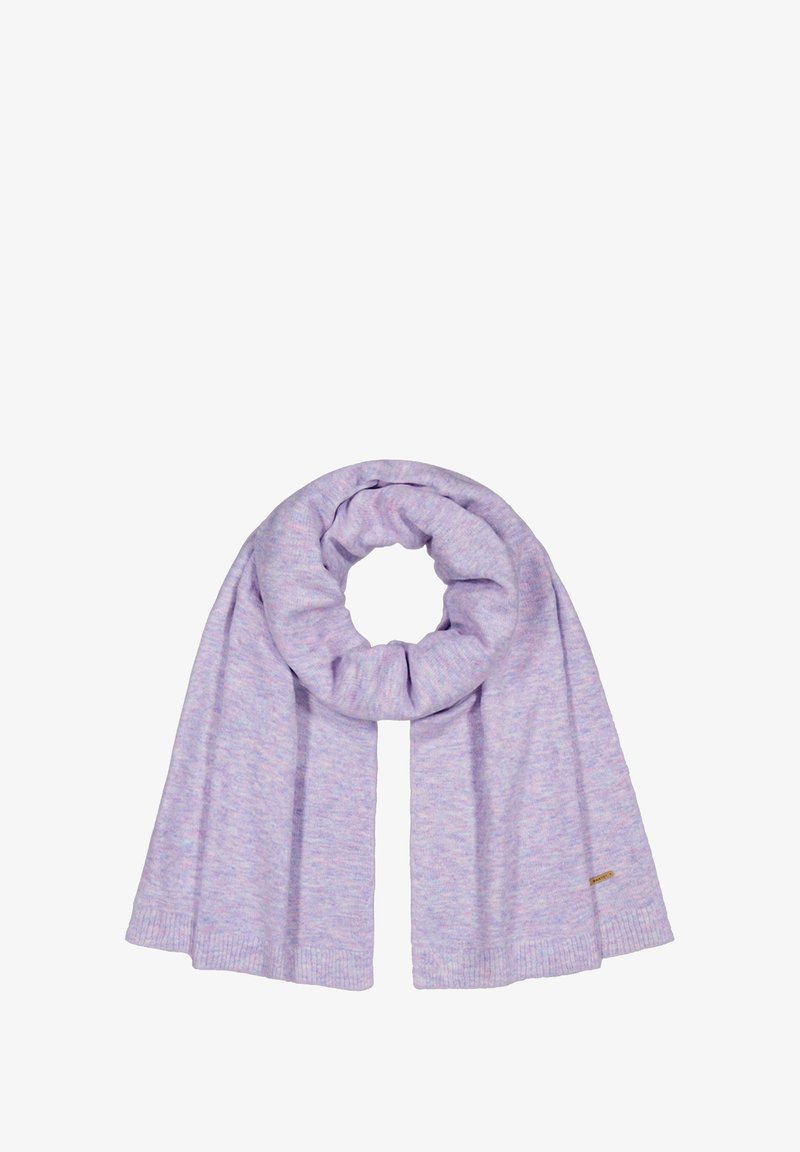 Helllila gestrickter Schal mit einer subtilen, melierten Textur, in einer Schlaufe angeordnet mit herabhängenden Enden, mit einem kleinen rechteckigen Markenschild.