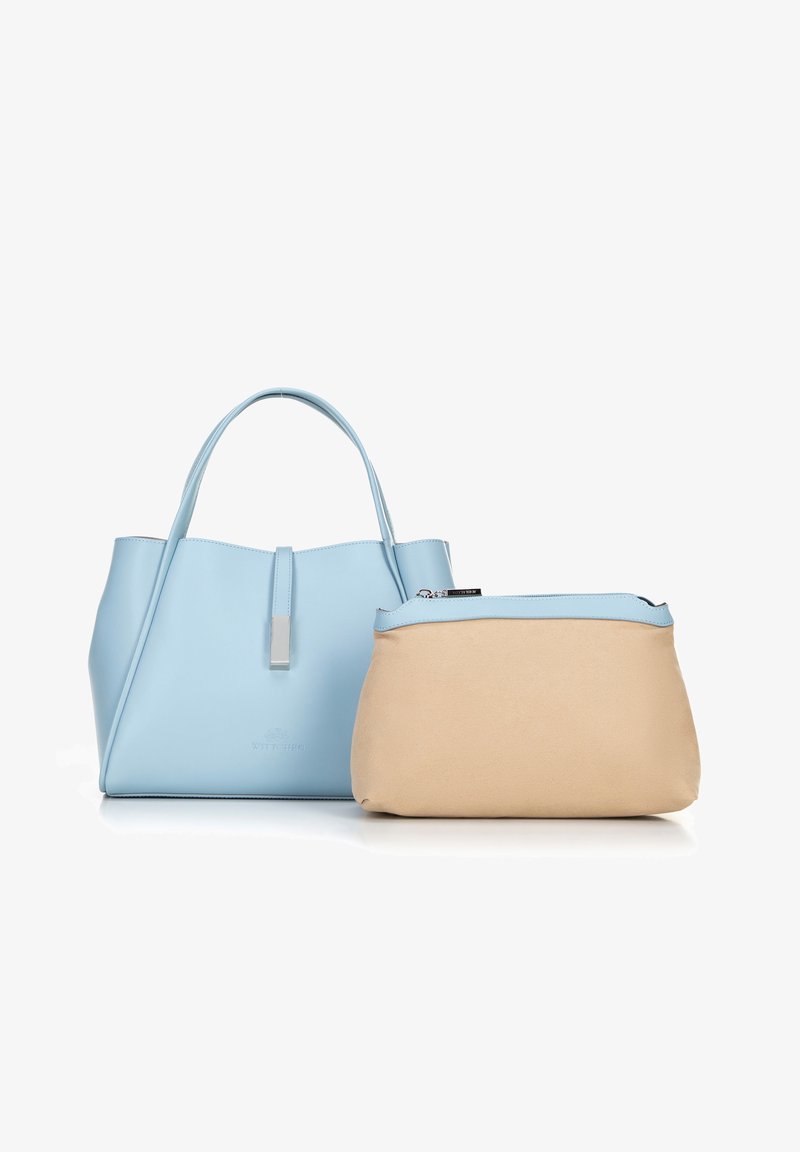 Jasnoniebieska skórzana torba tote o strukturalnym wzorze, z krótkim uchwytem i odpinaną beżową kieszonką z niebieskim zamkiem.