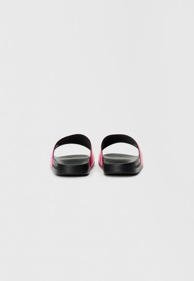 EA7 Emporio Armani UNISEX - Чехли за басейн - pink fluo/black
