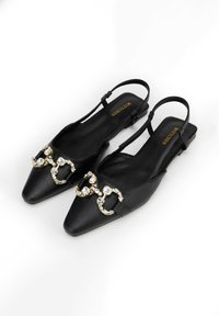 WITTCHEN POINTED TOE - Bailarinas con tira trasera - black
