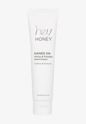 HANDS ON HONEY & PROPOLIS HAND CREAM - Hand cream - -