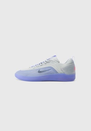 ZOOM NYJAH 4 UNISEX - Baskets basses - light grey/purple