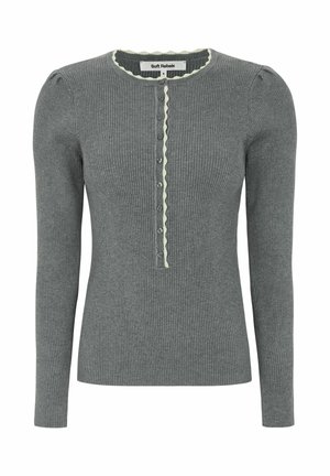 Grijze geribbelde lange mouw cardigan met een ronde hals, voorzien van een geschulpte rand en een sluiting met knopen aan de voorkant, geaccentueerd door kleine zilveren knopen.