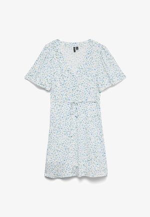 Vestido corto blanco con estampado floral azul y verde, mangas cortas, escote en V y lazo en la cintura.