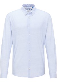 Jasnoniebieska koszula z długim rękawem, z teksturowanej tkaniny, z kołnierzykiem w kształcie stożka i białymi guzikami z przodu.