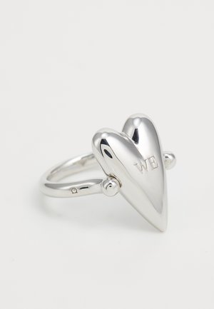 Classificação 13: Avgvst - WE/ME FLIP - Anel