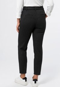 zero Pantalon classique - black