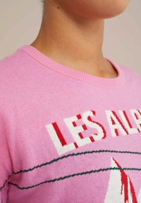 WE Fashion Vesta - rosa