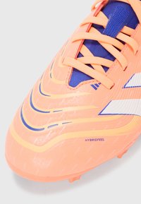 adidas Performance PREDATOR LEAGUE - Fodboldstøvler til fast underlag - signal coral/ftwr white/beam orange