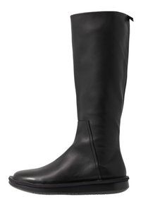 Stivale in pelle nera al ginocchio con una texture liscia, punta tonda, design minimalista e suola piatta in gomma per il comfort.