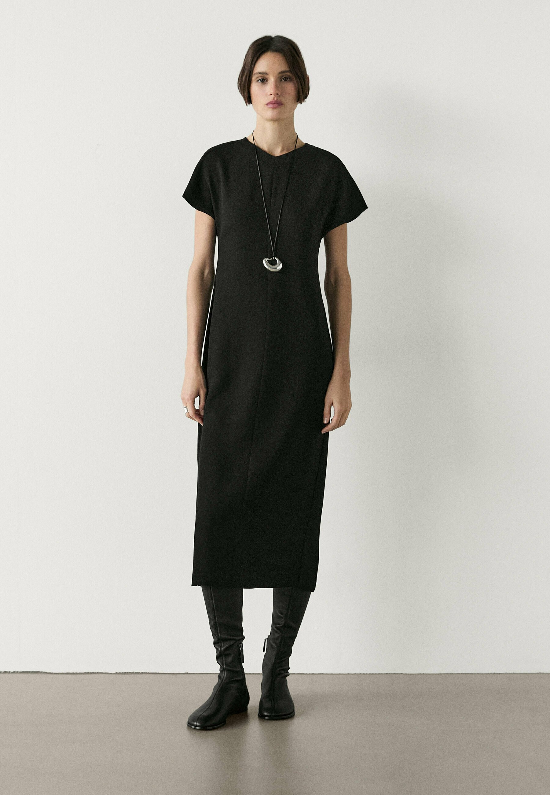 massimo dutti black midi dress Miss Circle Calista Black Stretch Crepe Blazer Dress XS