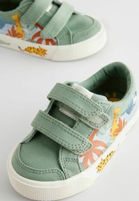 Next TWO FASTENING FIT - Topánky so zapínaním na suchý zips - green safari animals
