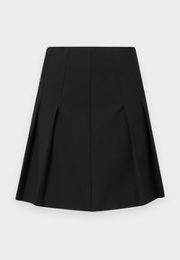 Fustă pliată neagră dintr-un material neted, cu o talie conturată și o formă în A. Designul este simplu, cu linii curate și fără accesorii vizibile.