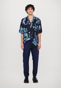 Versace Jeans Couture BAROC OUTLINE MACRO - Camicia - blu
