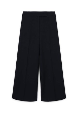 Pantaloni neri con design a gamba larga, realizzati in tessuto liscio, caratterizzati da una parte anteriore plissettata e una vita aderente. Nessuna tasca visibile o decorazioni.
