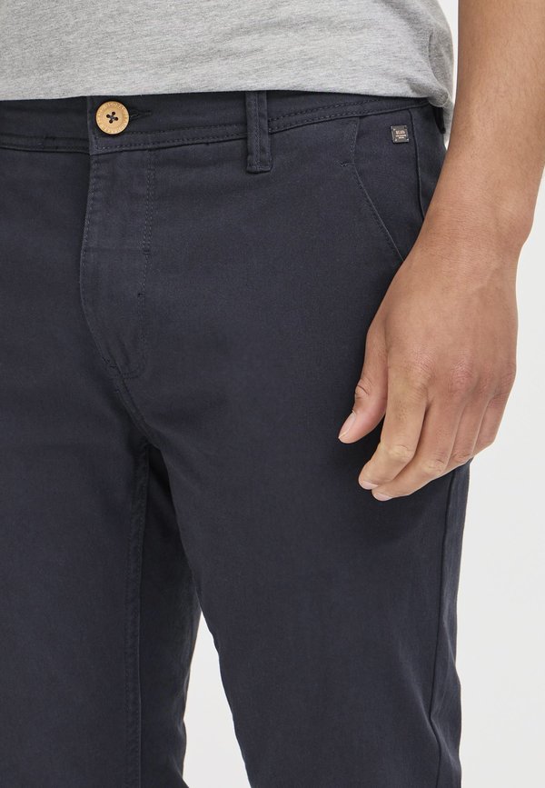 BHNATAN SLIM FIT - Chinos2