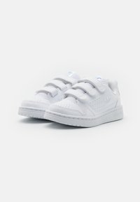 adidas Originals NEW YORK CITY 90 UNISEX - Sportbačiai - footwear white