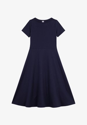 Abito blu navy, a maniche corte, lunghezza al ginocchio, con corpetto aderente e gonna svasata, esposto piatto su uno sfondo bianco.