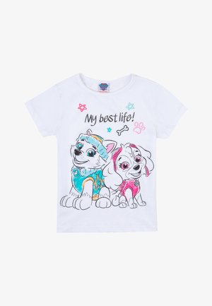 T-shirt bianco in cotone che presenta due cani dei cartoni animati, uno in abito blu e l'altro in abito rosa, con il testo "La mia vita migliore!" sopra di loro.