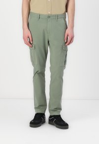 Tommy Jeans - AUSTIN - Cargo trousers - aruba green Thumbnail Image 1