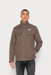 Nike Sportswear Casaco de verão - ironstone/white