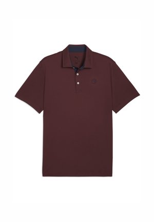 Burgundy polo skjorte med krave og tre knapper, prydet med et lille logo på venstre bryst. Simpelt design, sat mod en hvid baggrund.