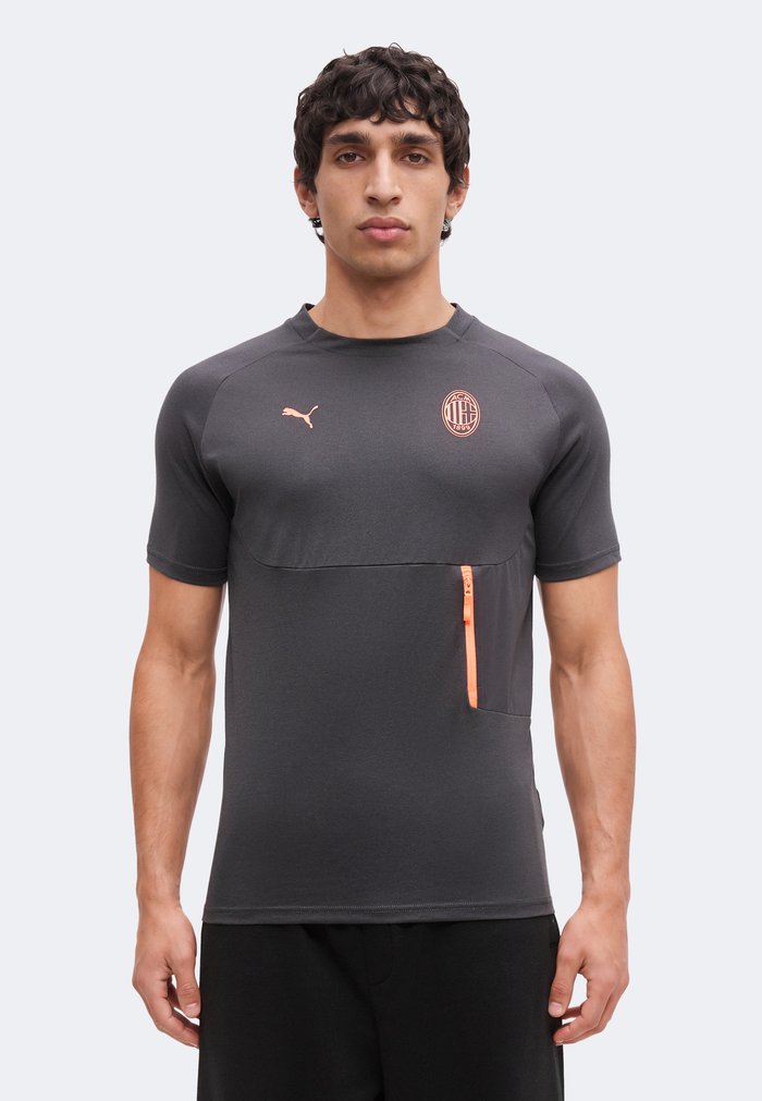 PUMA AC MILAN PUMATECH POCKET TEE - Club wear - flat dark gray