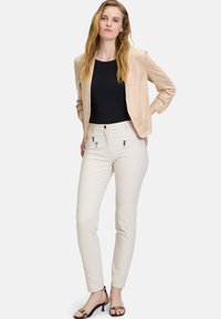 Betty Barclay - Żakiet