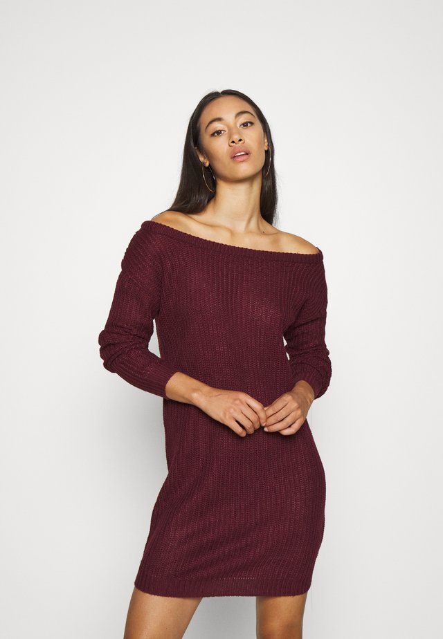 AYVAN OFF SHOULDER JUMPER DRESS - Robe pull - burgundy