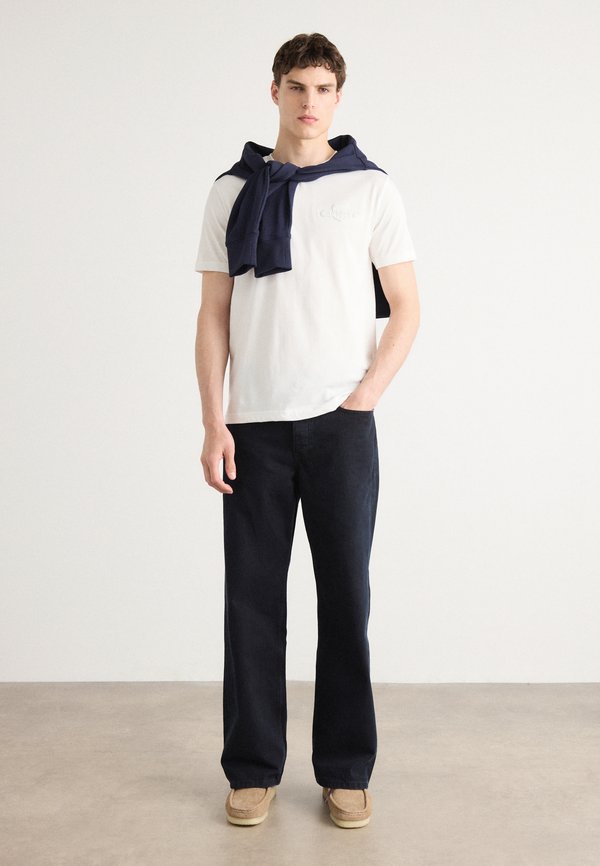 TONAL SHIELD  - Print T-shirt - eggshell4