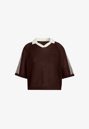 Top a maniche corte in mesh marrone con colletto a V crema, caratterizzato da dettagli a strisce bianche sulle maniche e un sottile logo.