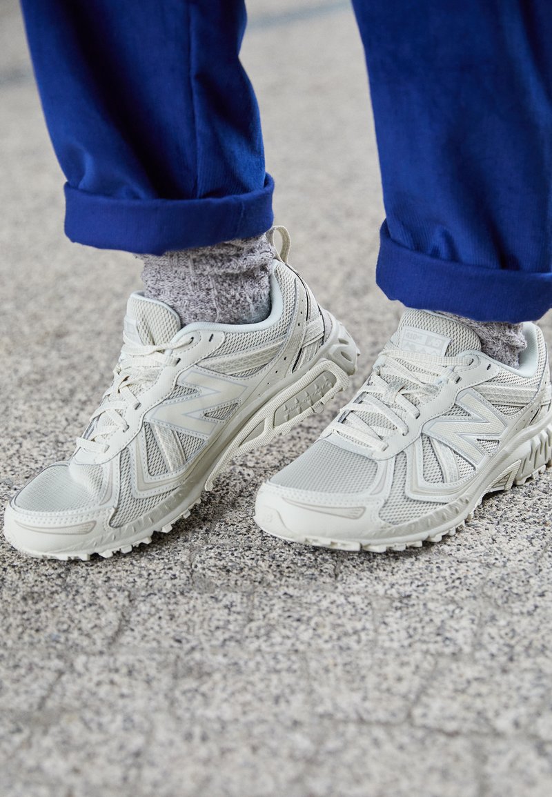 new balance mt410