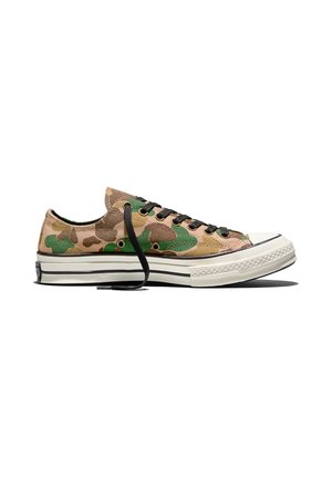 Converse LOW-TOP SHOE CHUCK 70 ARCHIVAL CAMO UNISEX - Sneaker low - warm quarry creeping forest