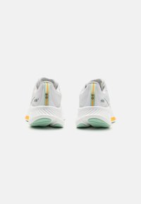 Saucony RIDE 17 - Scarpe da corsa su strada - white/peel