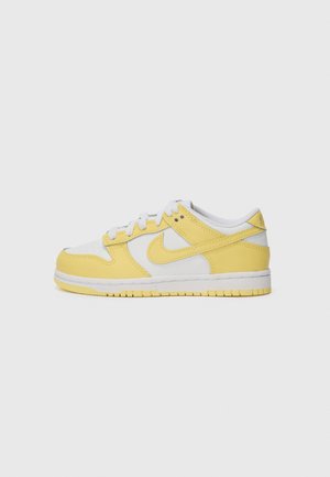 DUNK LOW - Sneaker low - white/soft yellow/white