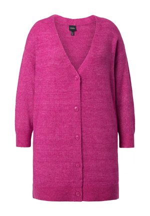 Langer rosa Cardigan mit V-Ausschnitt und kurzen Ärmeln. Gestrickte Textur, mit sechs passenden Knöpfen entlang der Vorderseite. Weiches und gemütliches Material.