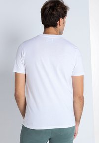 Thumbnail Image 2