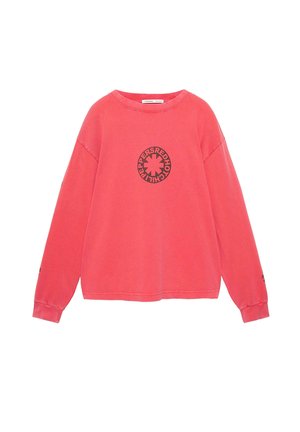 Rød langærmet sweatshirt med rund hals og et sort cirkulært Red Hot Chili Peppers-logo trykt midt på forsiden.